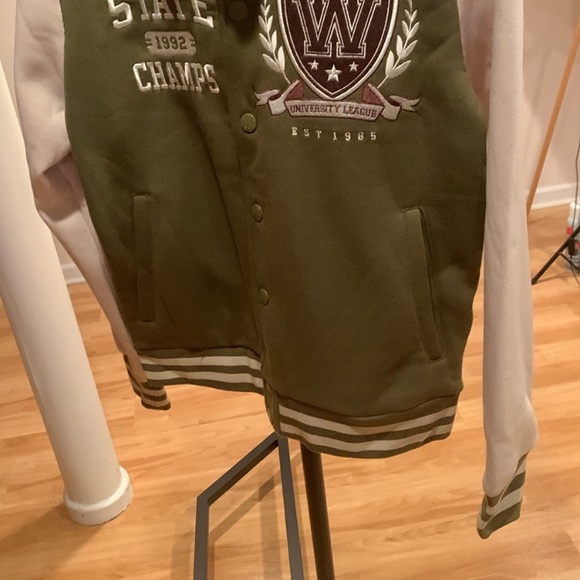 Men’s Bomber Varsity Jacket Size Large - Picture 4 of 4